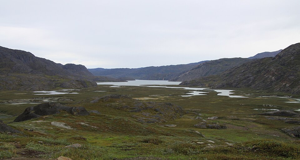 Aasivissuit – Nipisat. Inuit Hunting Ground between Ice and Sea